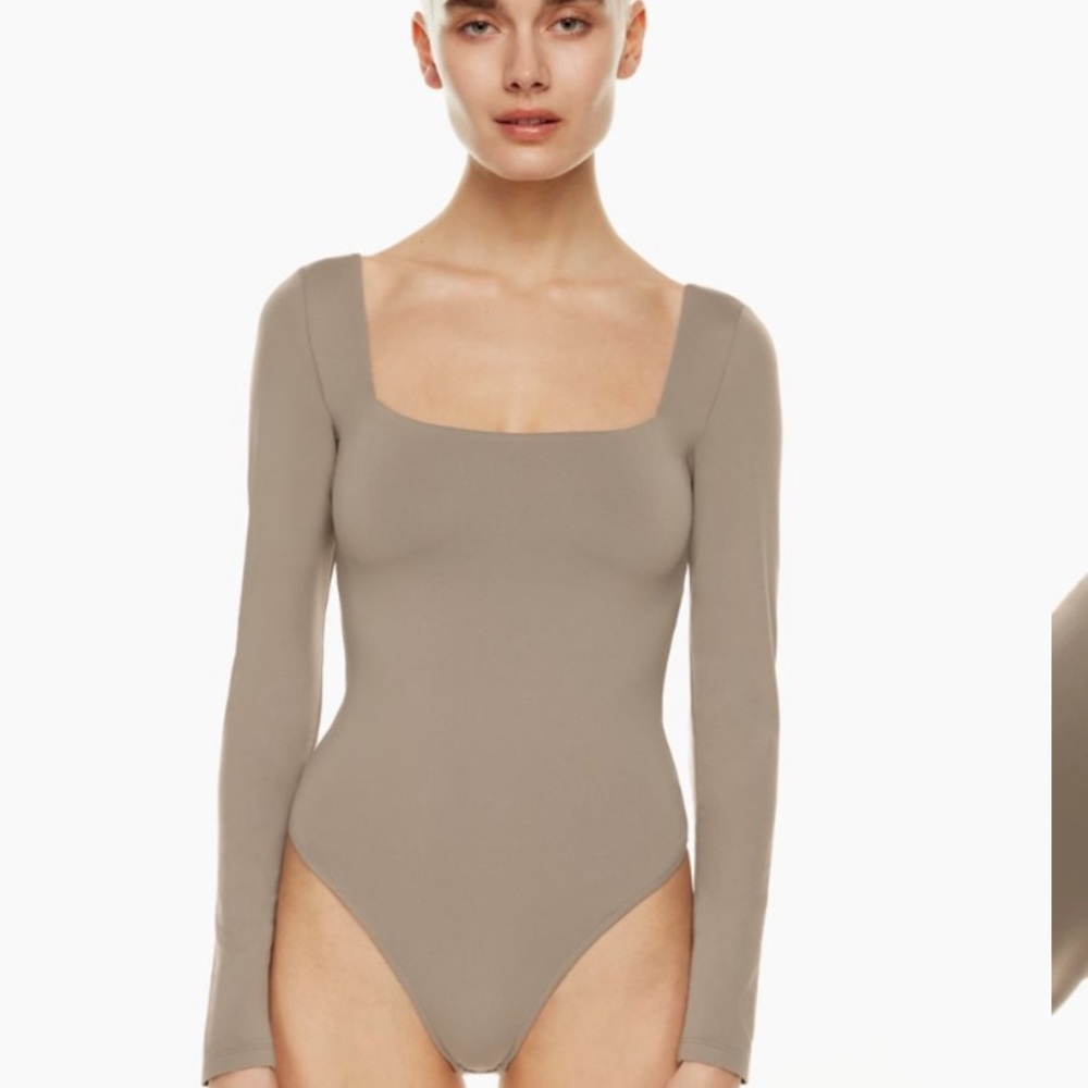Babaton Square Neck Bodysuit - XS - turner taupe
